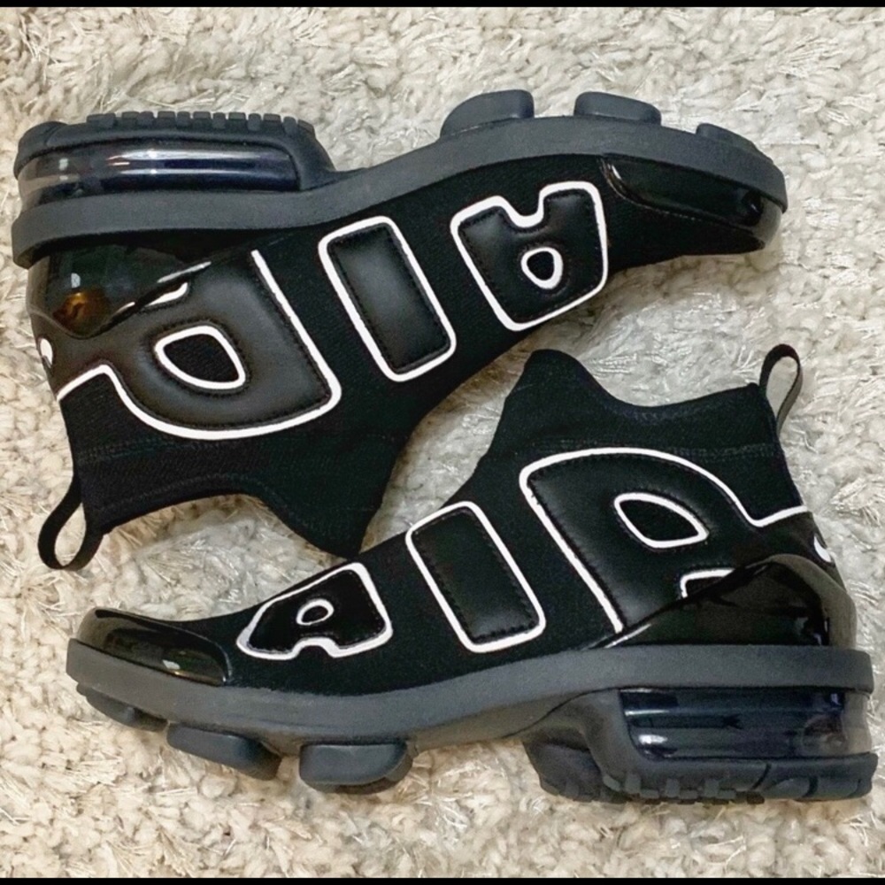 NIKE AIRQUENT